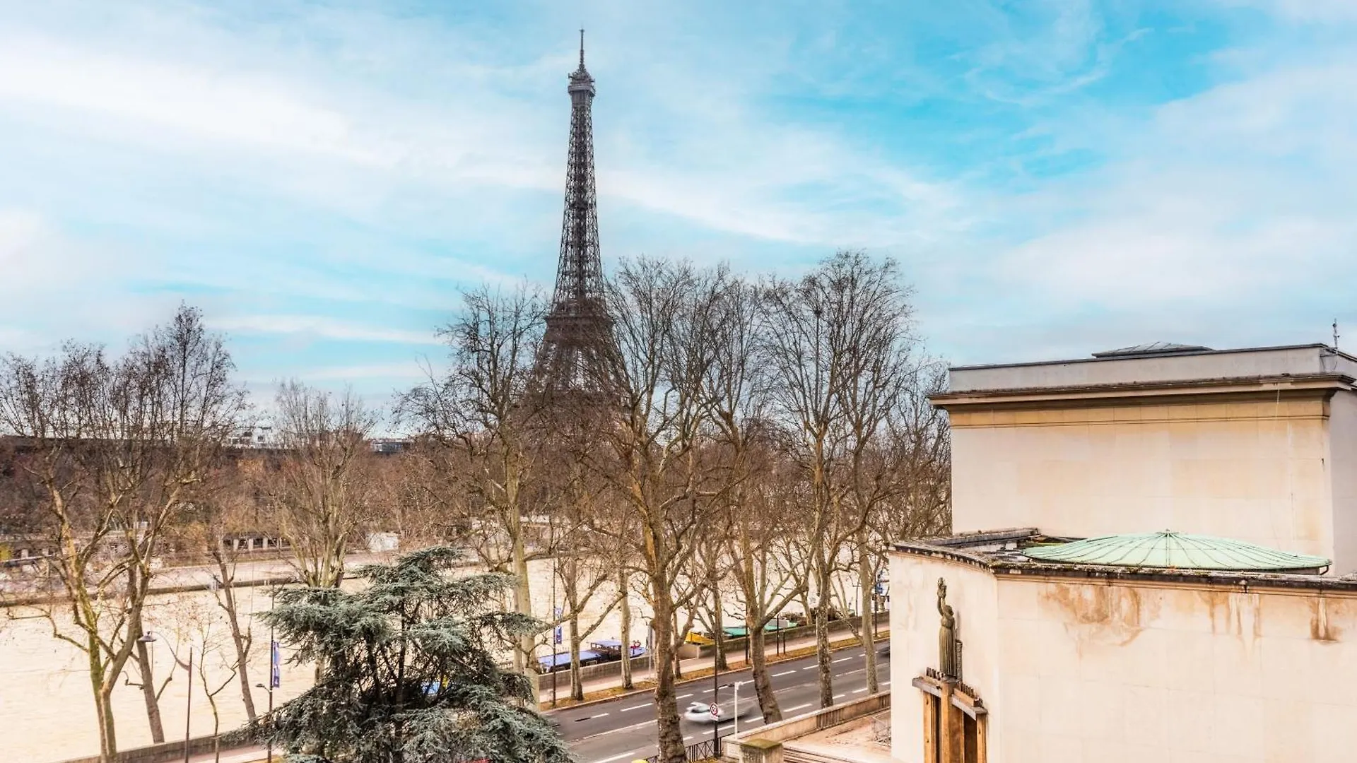 Lägenhet Luxury Living Alma Paris